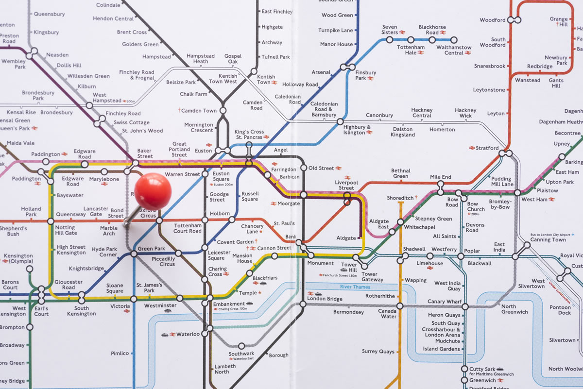 London Underground map as a schematic drawing